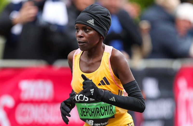 Peres Jepchirchir competes in a marathon road race