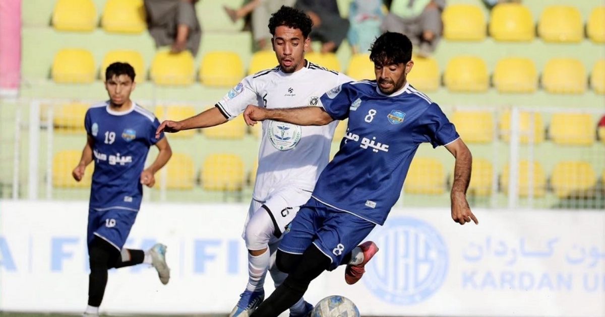 Aino Mina Kandahar and Omar Zawak Herat players during their Afghanistan Champions League match in Kabul