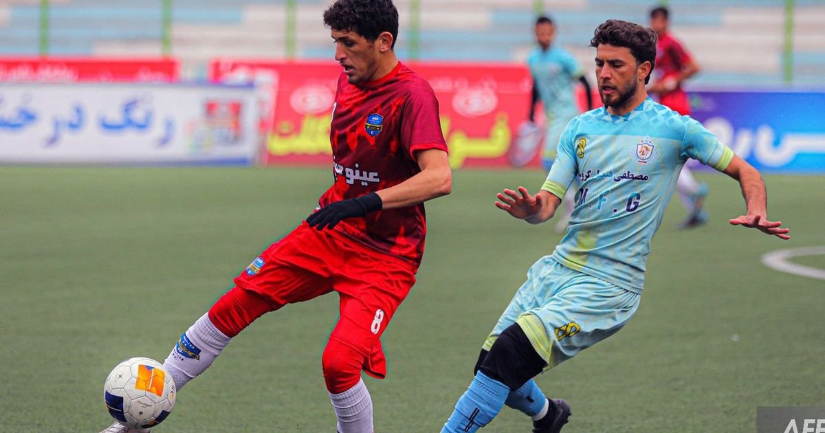 Sorkh Poshan Khafi player in red competing in the Afghanistan Champions League