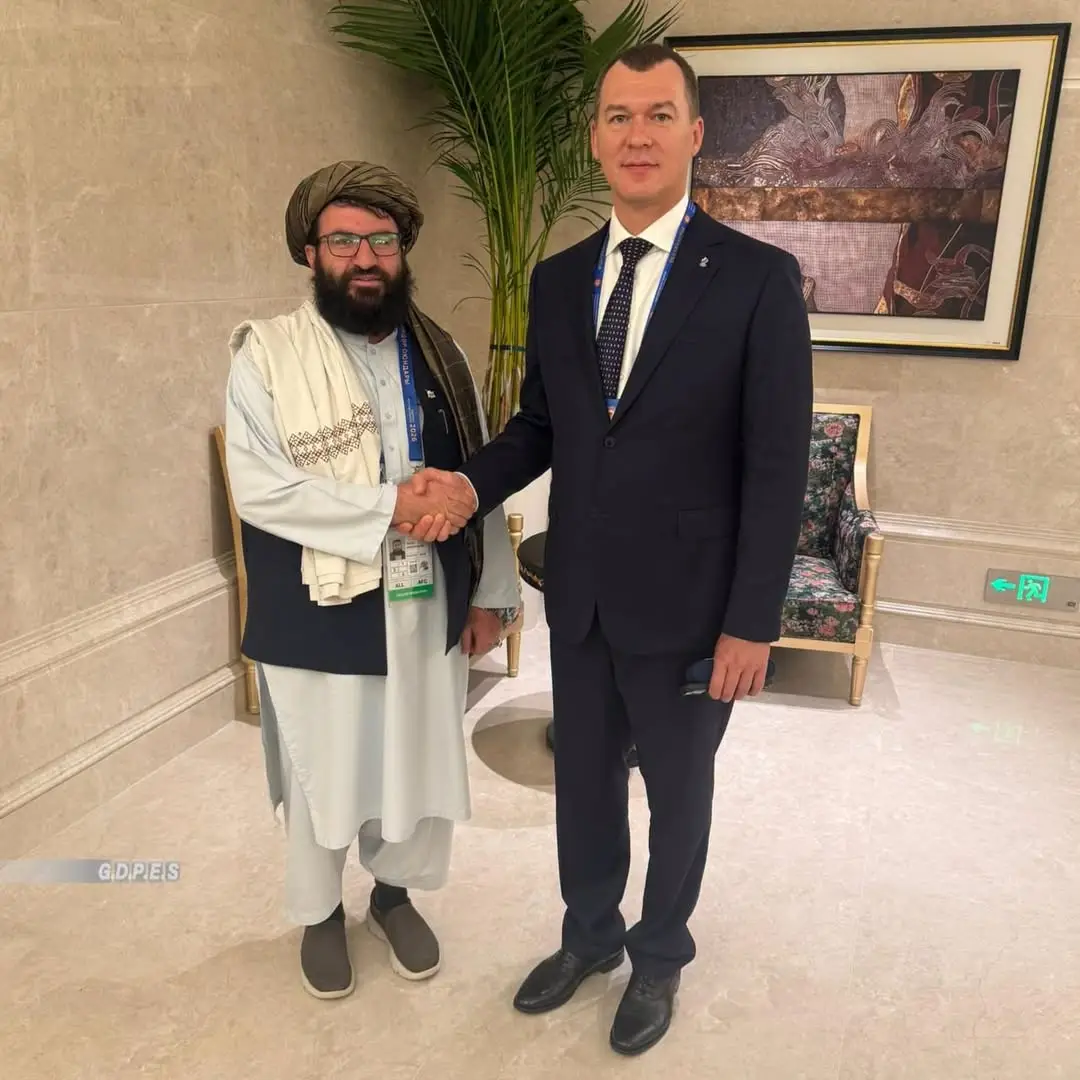 Afghanistan sports chief Ahmadullah Wasiq meets Russian Sports Minister Mikhail Degtyarev in Bishkek. Photo: Afghanistan General Directorate of Physical Education and Sports.
