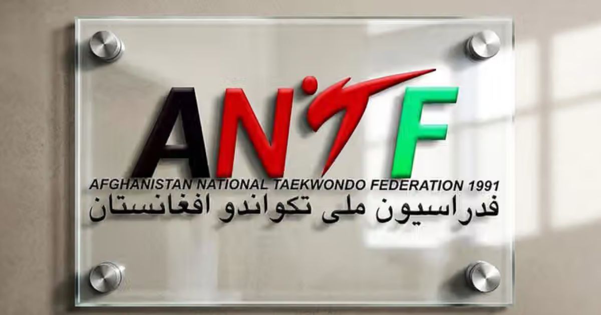 د تکواندو تنکي ورزشکاران؛ په کابل کې د تکواندو د څوارلسمو آزادو سیالیو د اعلان اړوند انځور.